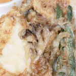 天丼てんや - 料理写真:鶏と舞茸の天丼弁当