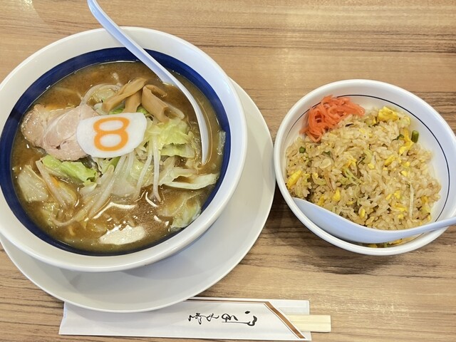 8番らーめん 宇ノ気店 - 宇野気/ラーメン | 食べログ