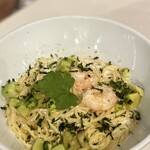 パスタスタジアム　よろこば食堂 - 海老とアボガド、たらこスポ