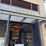 Stripsteak Waikiki - 