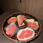 黒毛和牛焼肉 薩摩 牛の蔵 - 盛り合わせ2名分