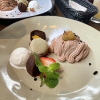 シャイニーアウル 表参道 - 