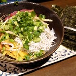 飲んべぇ食堂 らくだ屋 - ばくだん