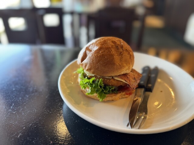 ファーストフード コネシマバーガー ファーストフード コネシマ