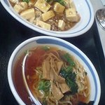 東秀 府中本町店 - 麻婆丼 半ラーメンセット