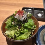 すすきの焼肉きらく - ・トリュフオイルのチョレギサラダ