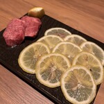 すすきの焼肉きらく - ・スーパーネギタン塩と上タン塩
                                