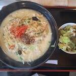 食堂 四川一よし - 料理写真: