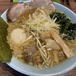 ラーメンショップ MARUGO - 料理写真:
