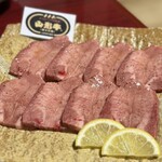 味楽苑 - 特上和牛タン2,900円×2