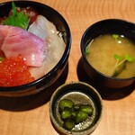 鮮味楽 - 地魚･まぐろ丼