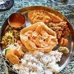 ダルマサーガラ - スパイスチキン・キーマ