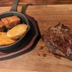 あざみ野うかい亭 - 外で焼いて来た豚塊　