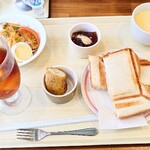 デポー - ホットサンドモーニング