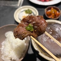 肉 希々 - 