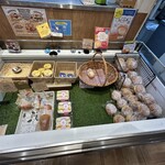 パン工房 カワ - 冷蔵コーナー❗️