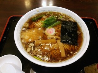 やぶそば - チャーシュー・メンマ・ほうれん草・なると・海苔（2014.09）
