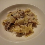 カンブーザ - フレッシュポルチーニのタリアテッレ