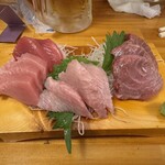 魚善 - マグロ盛り上わせ