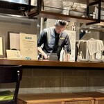 Hirovanna - 真面目に仕事をするシェフ