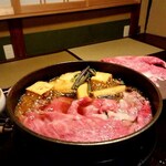 すき焼割烹 日山 - すき焼き