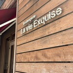 ラ・ヴィ・エクスキーズ - 