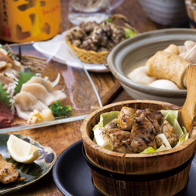 炭火焼 鶏料理と鶏だしおでん て鶏あし鶏 盛岡大通店 - 盛岡（居酒屋）の写真