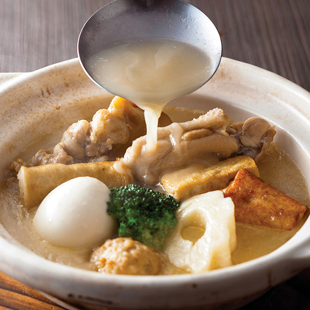 炭火焼 鶏料理と鶏だしおでん て鶏あし鶏 盛岡大通店 - 盛岡（居酒屋）の写真