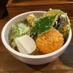 野菜天うどん(\650)