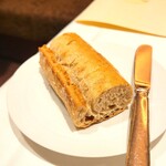 レストランひらまつ - パンも美味しかったです。