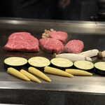 宮崎牛鉄板焼ステーキ 心斎橋みやちく みやざき館 - 