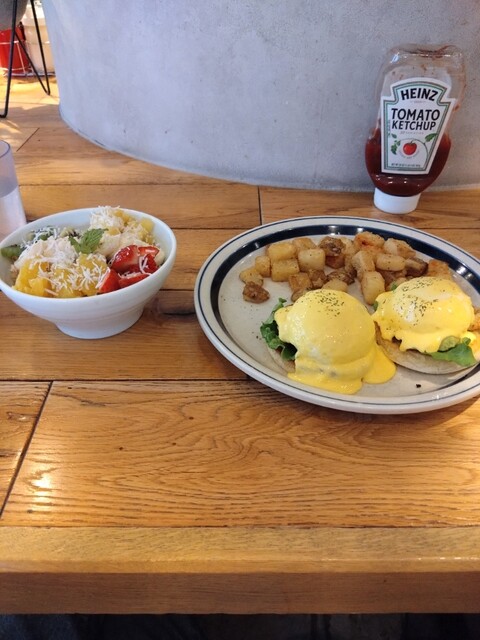 Eggs ’n Things Umeda Sayacho Ten
