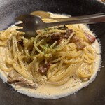 バルデリコ - ベーコンとポルチーニ茸のクリームパスタ 1,298円