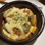 バルデリコ - 白トロ茄子のミートソースチーズ焼き 418円
