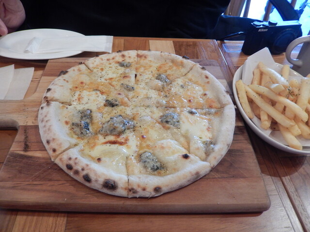 It's a PIZZA （イッツアピッツア） - 栗平/ピザ | 食べログ