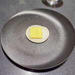 Japanese Soba Noodles 蔦 - アミューズの「黒大根とチーズ」