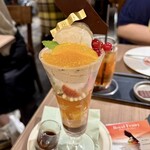 パティスリー&カフェ デリーモ 東京ミッドタウン日比谷店 - ロイヤルフルーティー