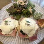 Cafe coco - 料理写真:エッグベネディクト