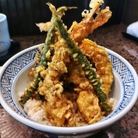 割烹 天ぷら 三太郎 - 海老野菜天丼