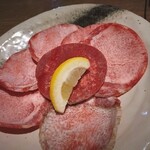 くつろぎの個室焼肉 和牛の里 - 塩タン