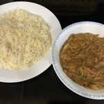 コチン ニヴァース - チェティナードマトン