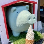 MILK HOUSE POCKET - 料理写真:何故ブーなのかは誰も知らん…