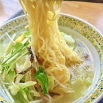 十石屋 - オーソドックスな感じが良い麺