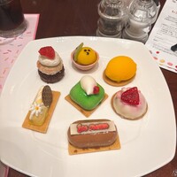 ロビーラウンジ 「マーブルラウンジ」 ヒルトン東京 - 