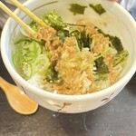 西むら - ランチで、一緒についてきた。3色丼(ちょうど良い量)