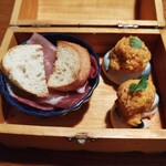 Seafood bar Ermitage - お通し550円×2