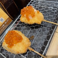 串揚げ アガルコメ。 恵比寿店 - ④サーモンおろしイクラ