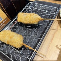 串揚げ アガルコメ。 恵比寿店 - まず、①エビの写真がない…。これは②豚ヒレかな？