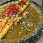 スパイシーカリーハウス 銀座半月 - 