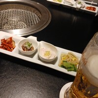 焼肉専科 肉の切り方 日本橋本店 - 